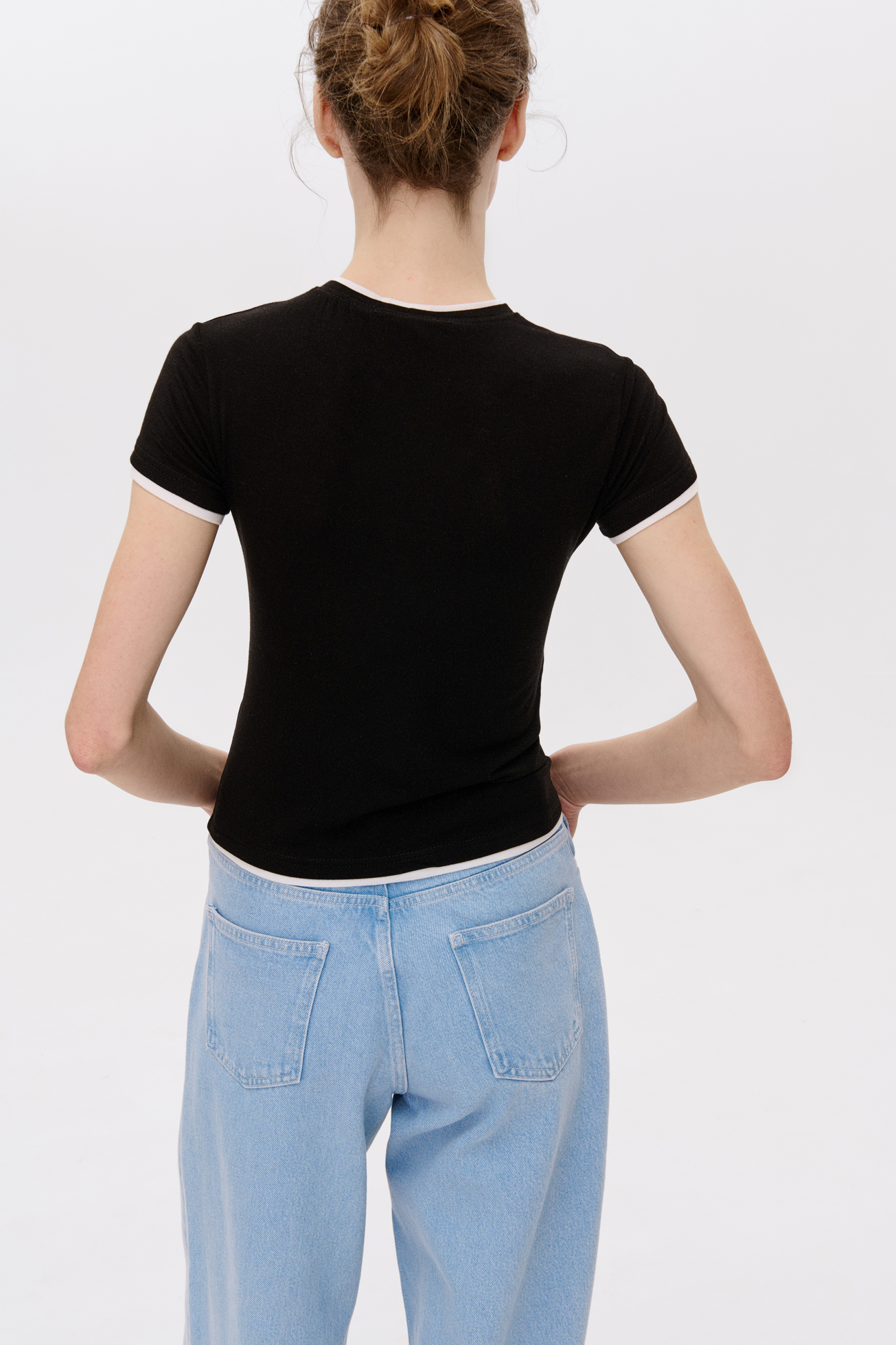 ФУТБОЛКА З АКЦЕНТНИМИ ВСТАВКАМИ З TENCEL 1176\27-3 зображення 1