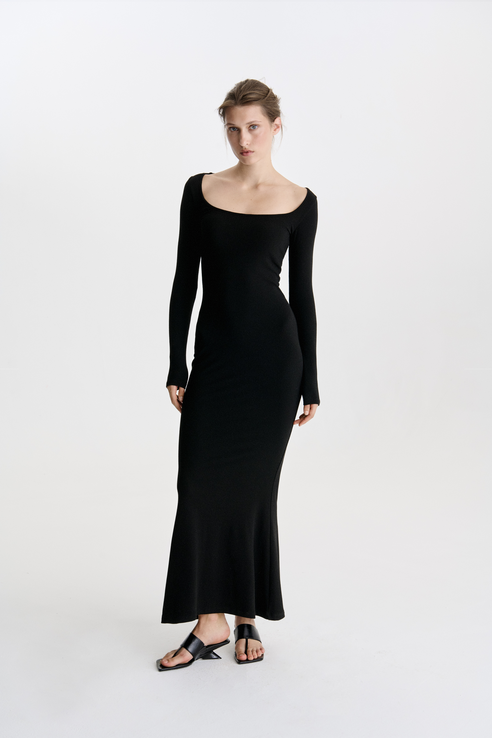 МАКСІ СУКНЯ З М’ЯКИМ ОБТИСЛИМ СИЛУЕТОМ 1230\10-3 зображення