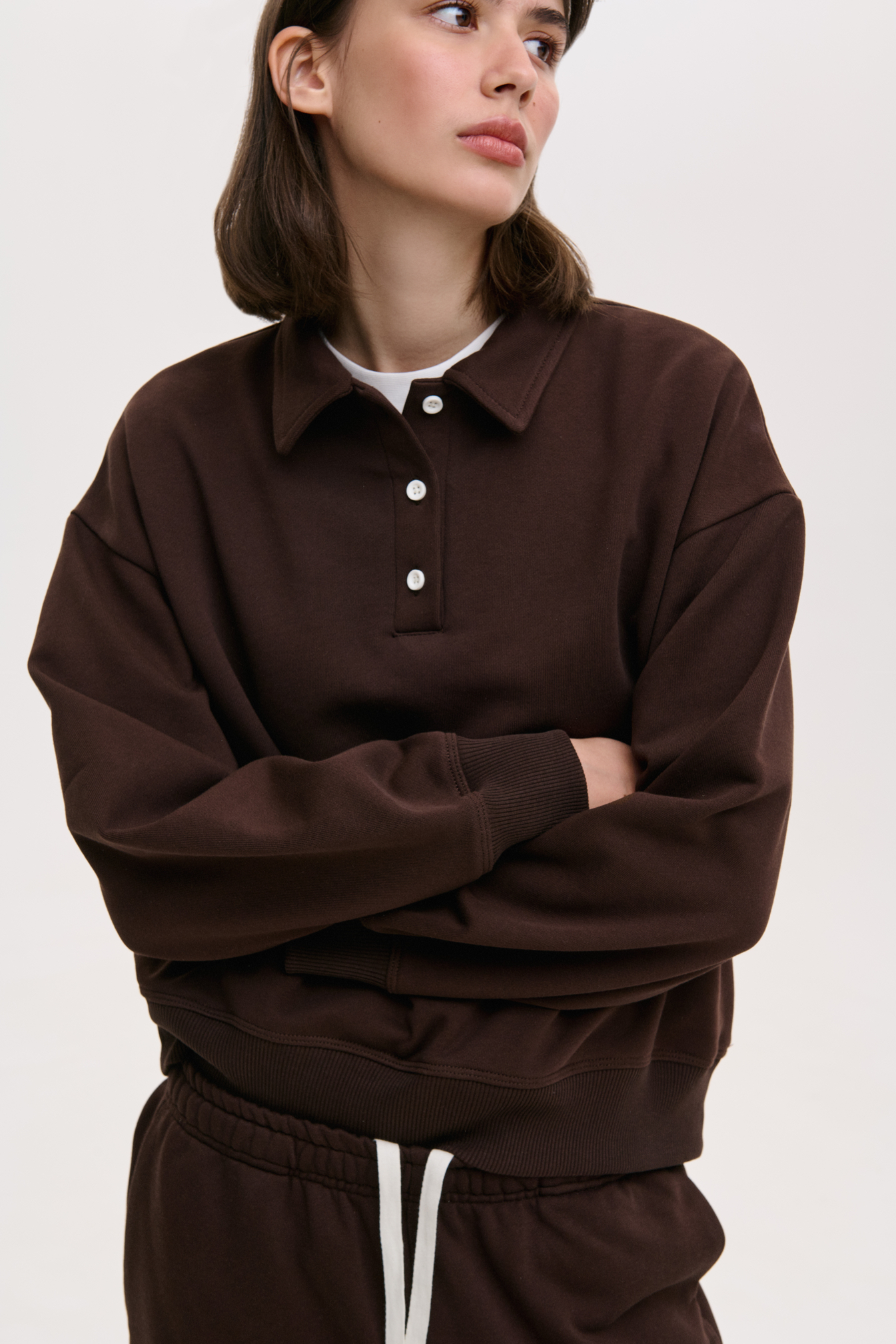 СВІТШОТ-ПОЛО З АКЦЕНТНИМИ ҐУДЗИКАМИ --- зображення 1