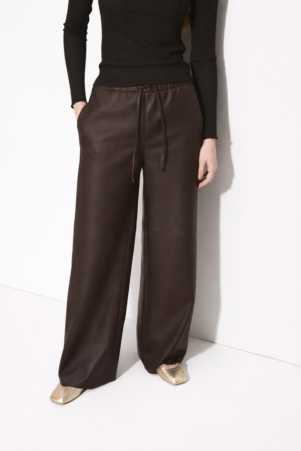 ПАЛАЦЦО З ЕКОШКІРИ 1038\34-1 зображення